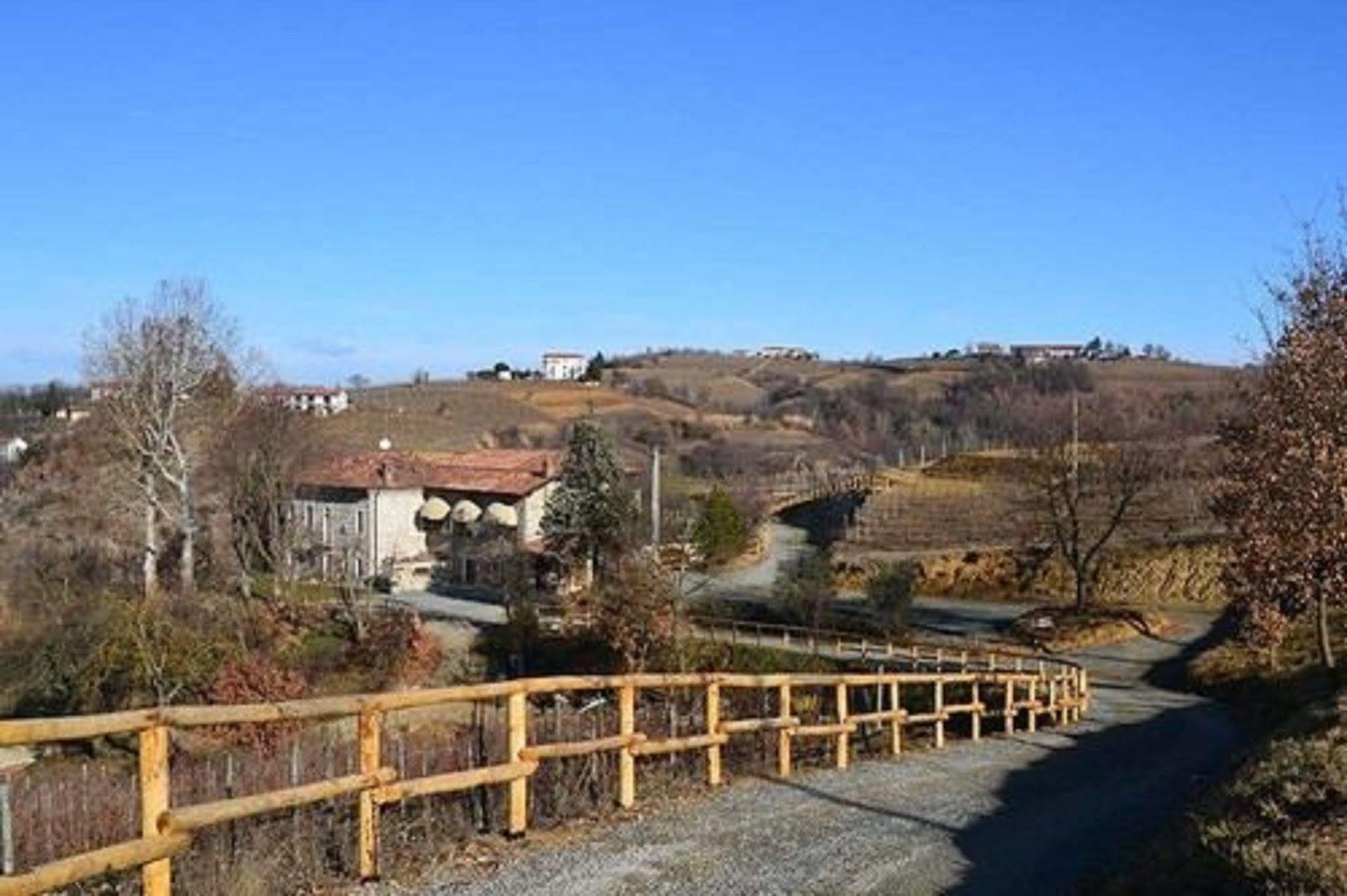 Agriturismo Costa Dei Platani Acqui Terme Buitenkant foto