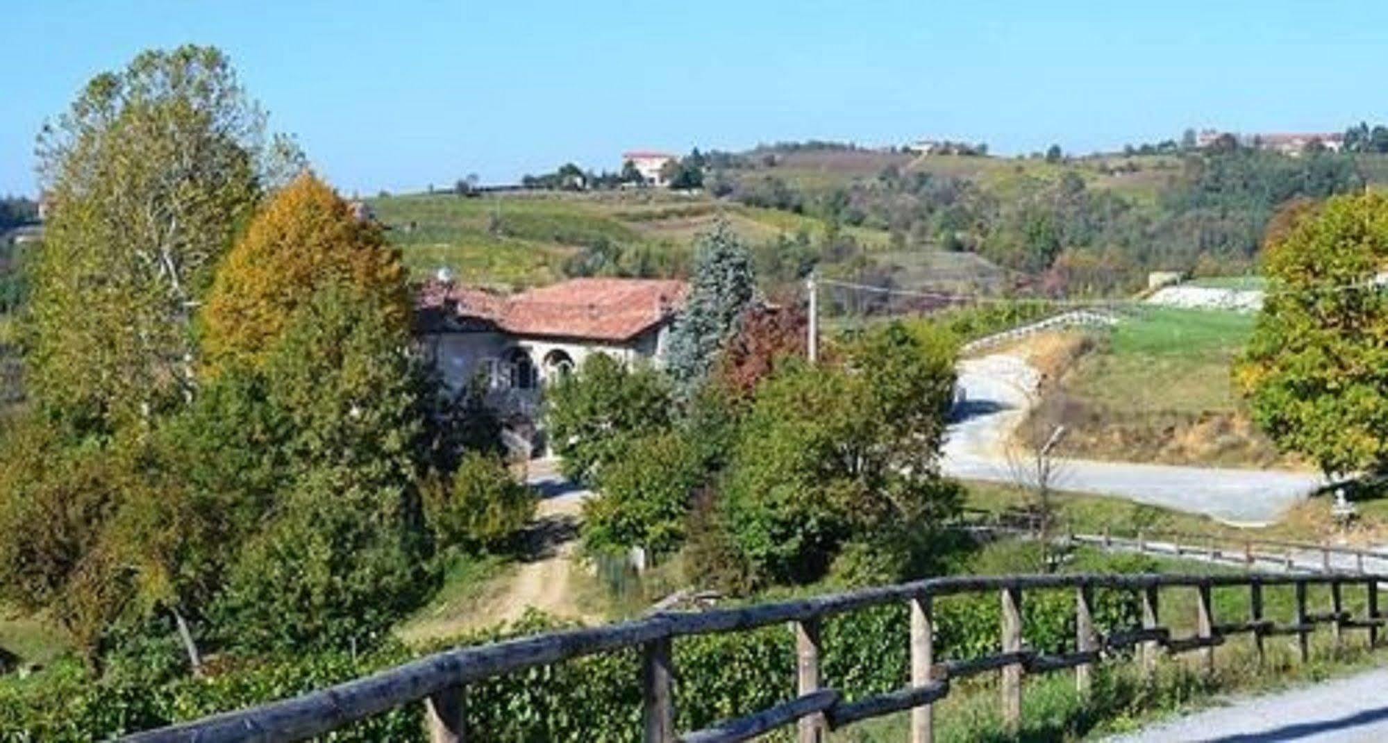 Agriturismo Costa Dei Platani Acqui Terme Buitenkant foto